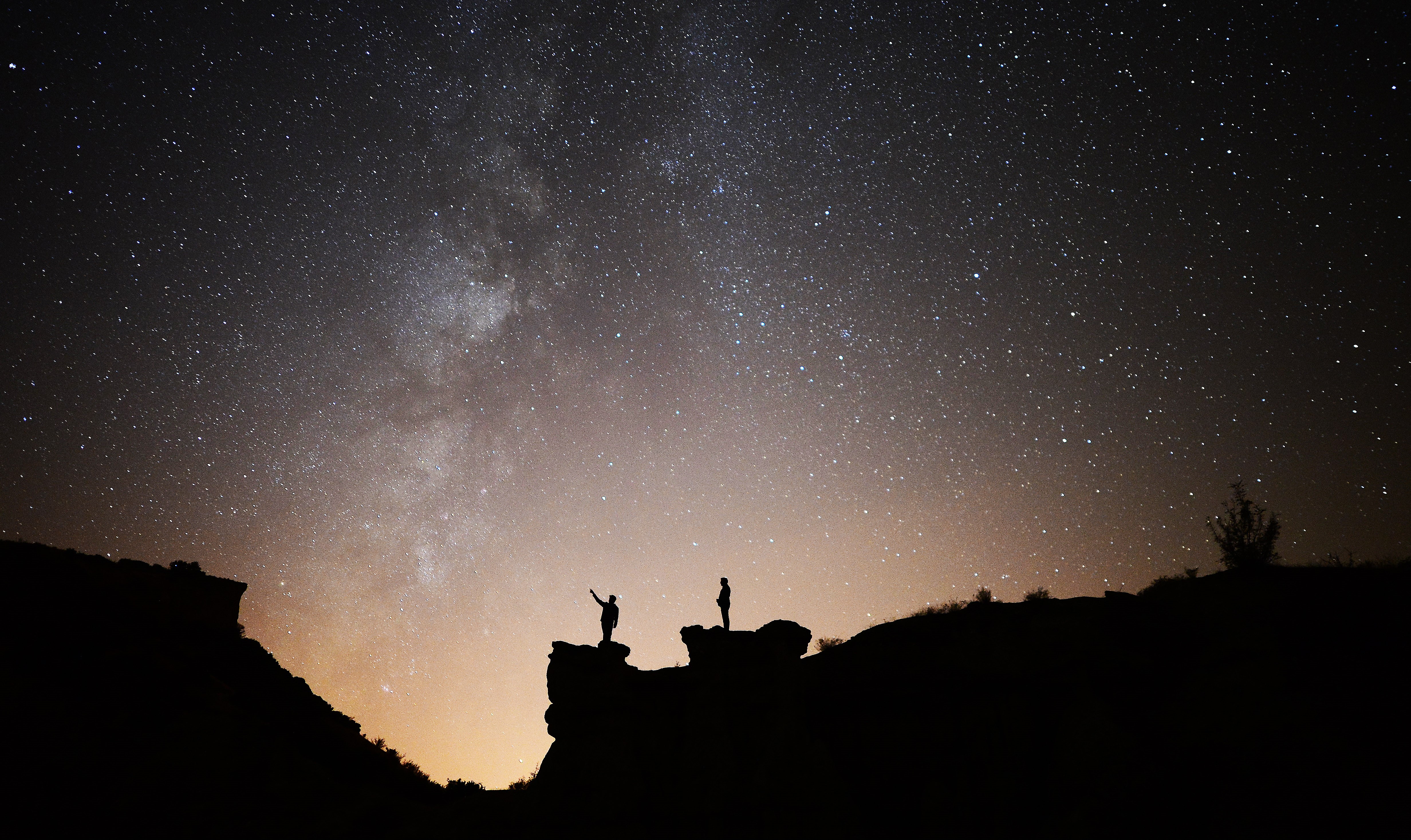 Meteor Showers in 2020 That Will Light Up Night Skies