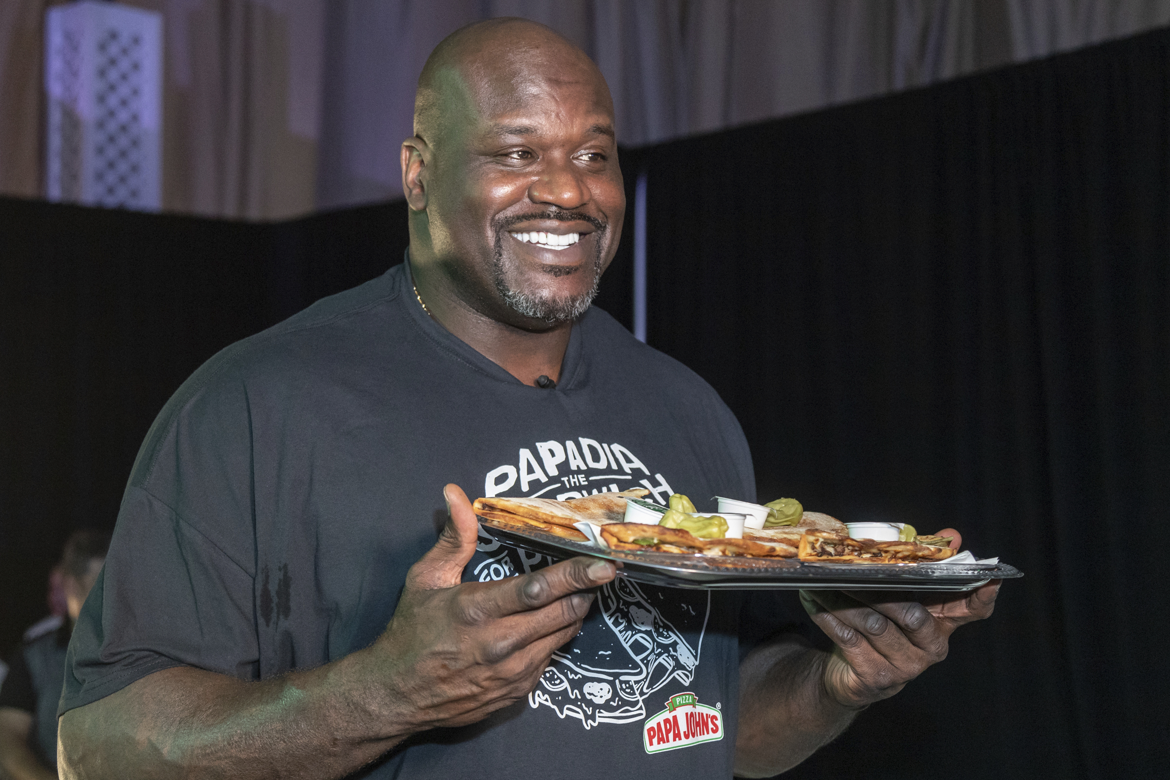 Investor Wants Shaq Off Papa John S Board Aol Finance