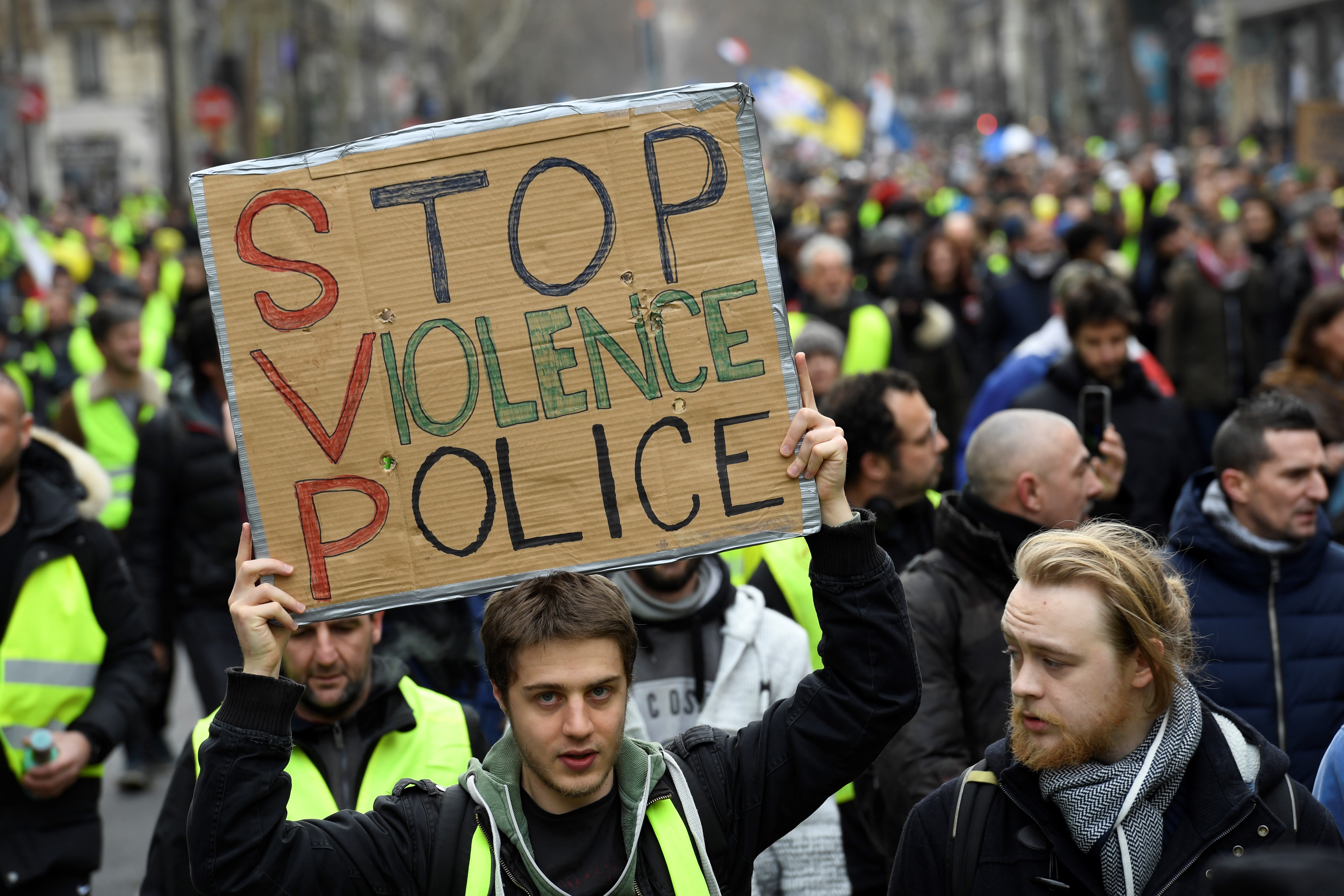 Le vrai du faux des violences policières décrypté par des