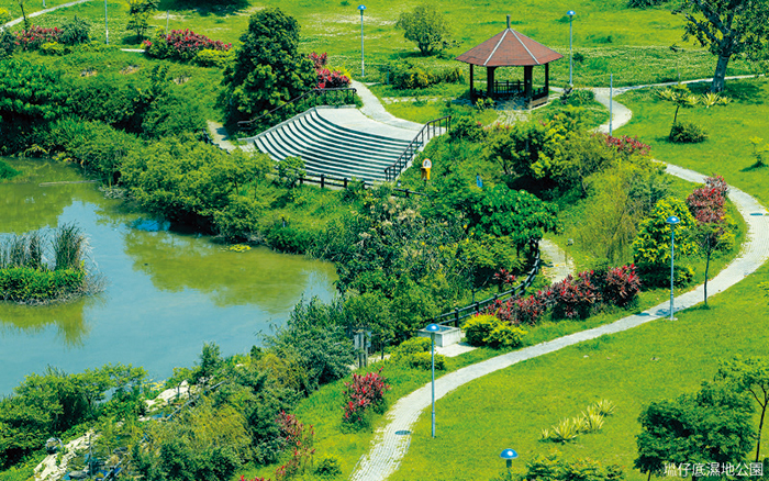 「聯合公園」傲踞塭仔底濕地公園首排，景觀甚優