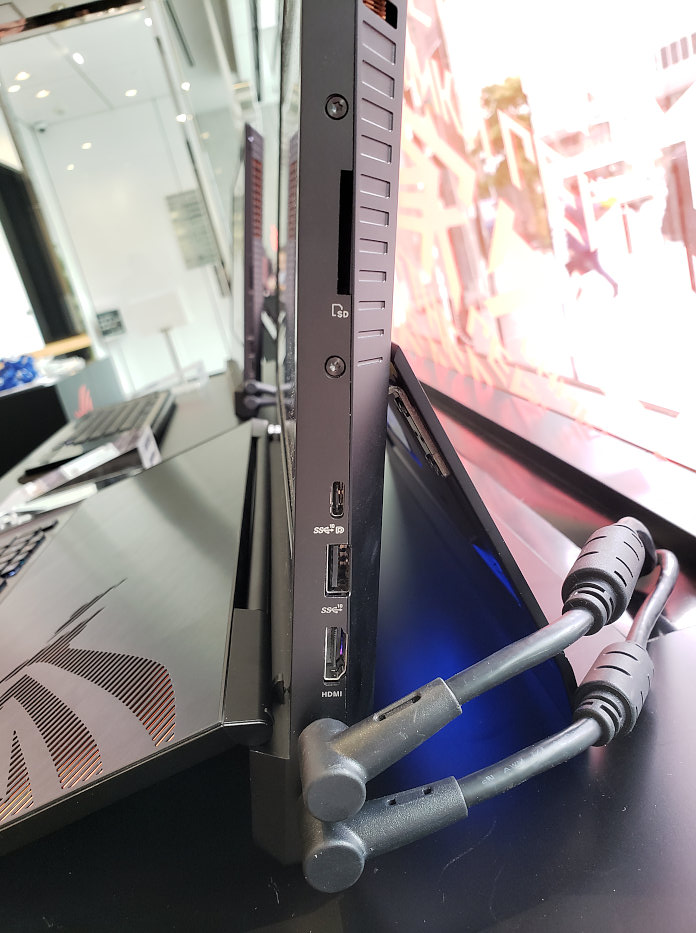ASUS ROG Mothership