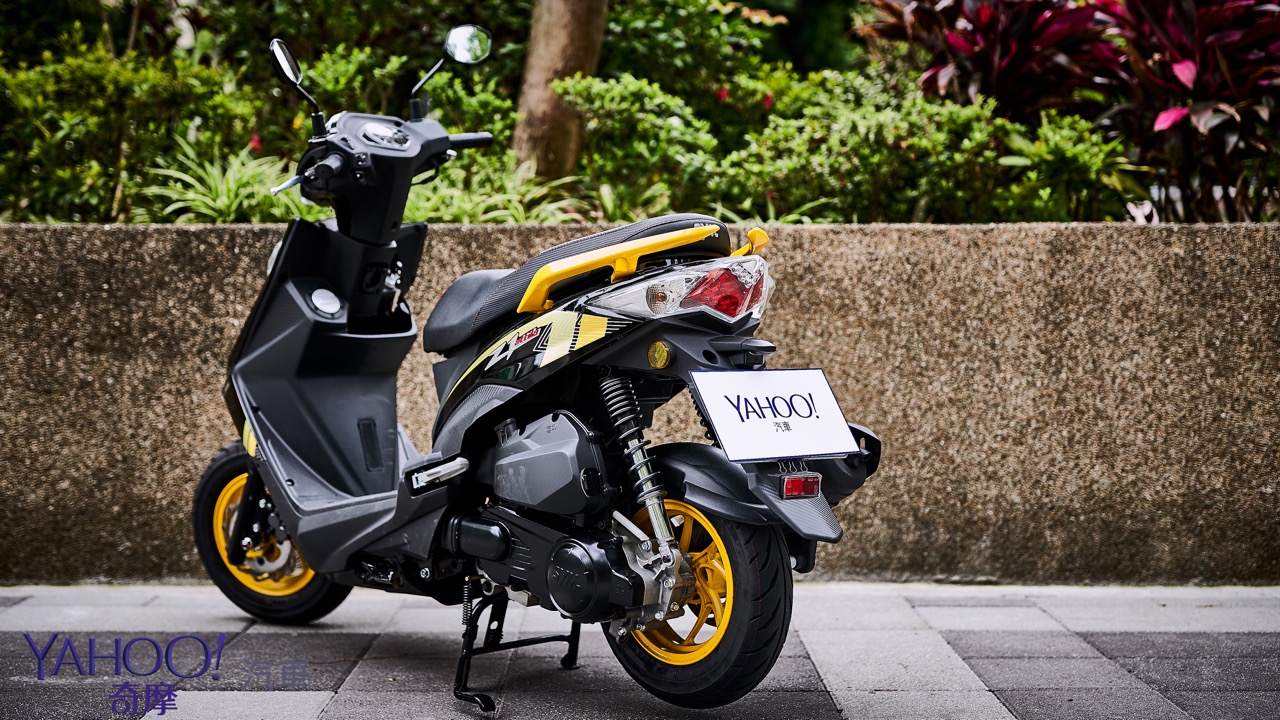 刺拳凌厲的輕量級拳王 Sym Z1 Attila 125 Cbs雙碟都會試駕 Yahoo奇摩汽車機車