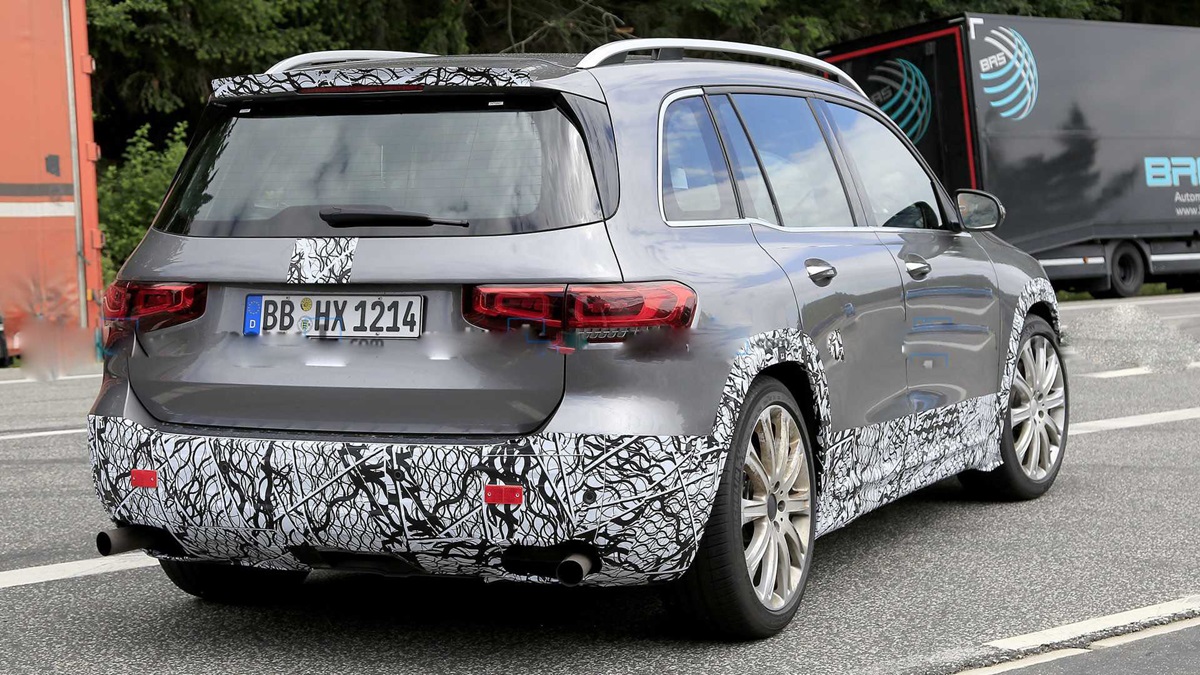 M.Benz GLB 家庭七人休旅再推新作，外觀細節看透透 - Yahoo汽車機車