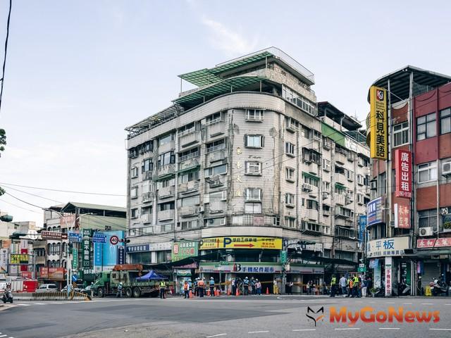 ▲著重公共安全 新北市率先通過代拆辦法7月實施(圖：新北市政府)