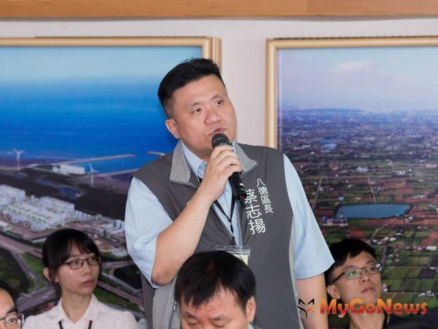 ▲八德區長蔡志揚：完善西坡埤塘生態公園設施，提供更優質的遊憩空間(圖：桃園市政府)