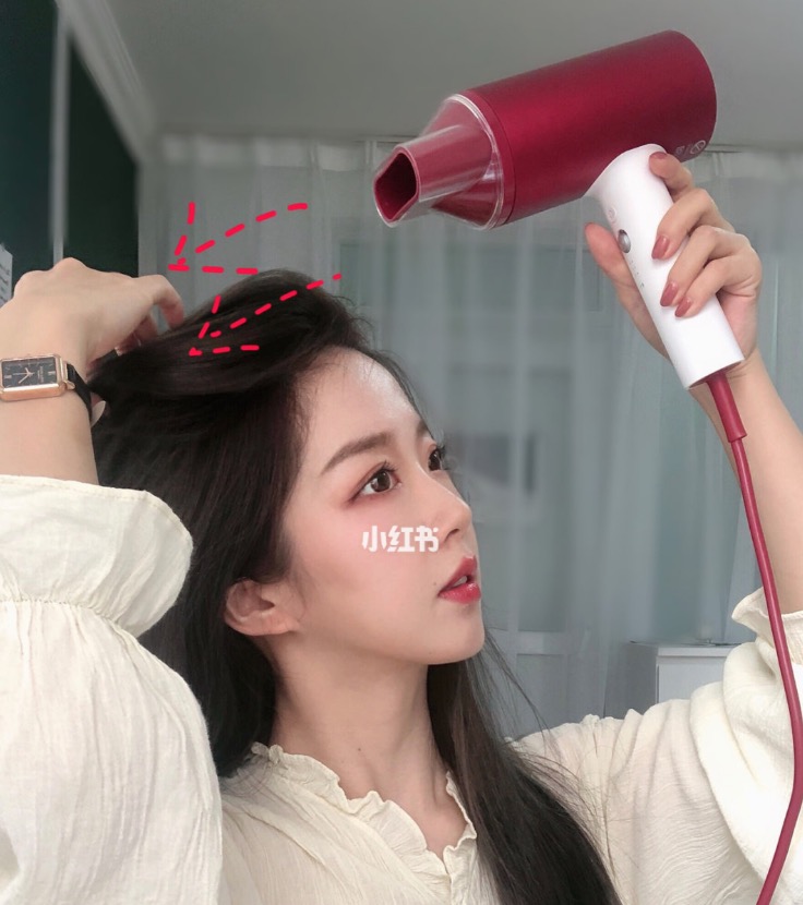 用吹風機就能吹出宛如韓系網美的蓬鬆波浪髮型