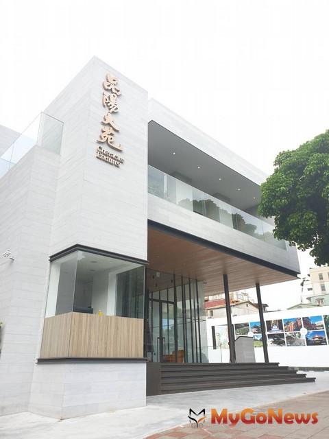 ▲國語實小明星學區新推預售案「品陽大苑」，25-47坪，放大學區宅坪數空間，在設籍與投資外，更具資產傳承價值。