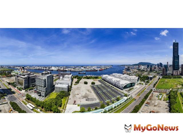 ▲國城建設進軍高雄重大公共建設最多的區段亞洲新灣區，推出超豪宅「定潮」，成為世界認識高雄的新地標(圖：國城建設)