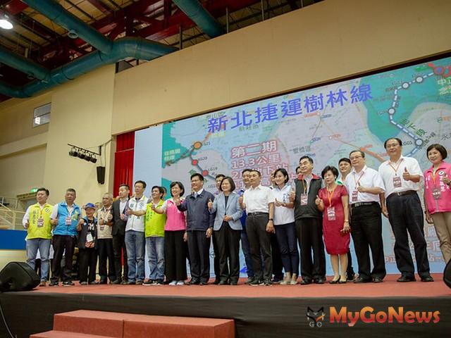 ▲總統視察「捷運萬大—中和—樹林第二期工程」(圖：總統府)