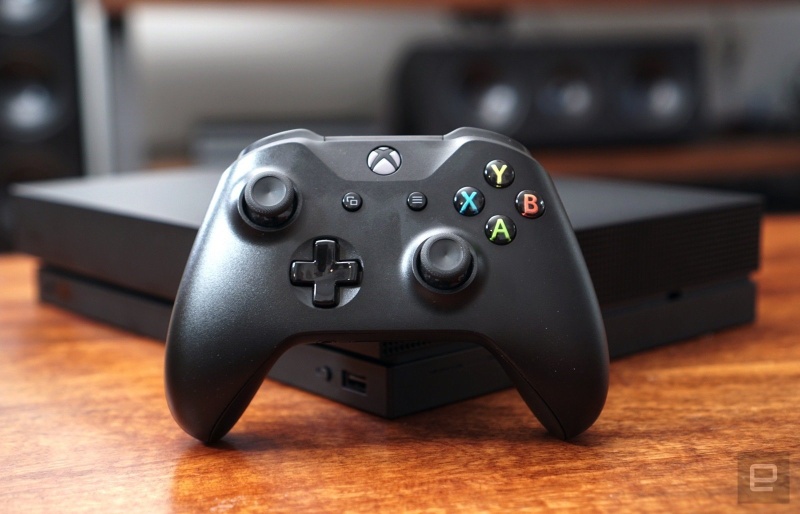 Apple is selling Microsoft's Xbox controller in its online store