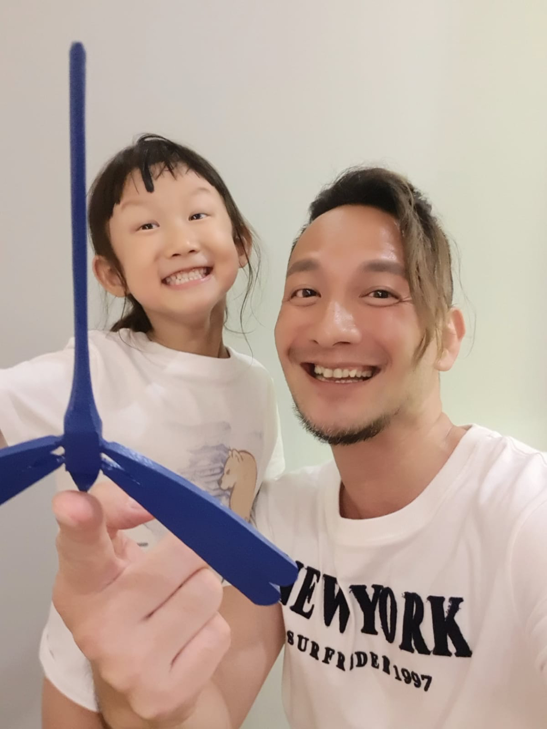 【親子時尚】高山峰愛玩具、帶孩子玩玩具培養孩子創造力