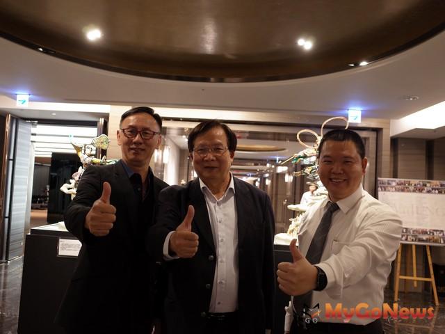 ▲(左)京城集團發言人周敬恆 (中)京城集團總經理陳添進(右)上揚國際業二處總經理朱建雄