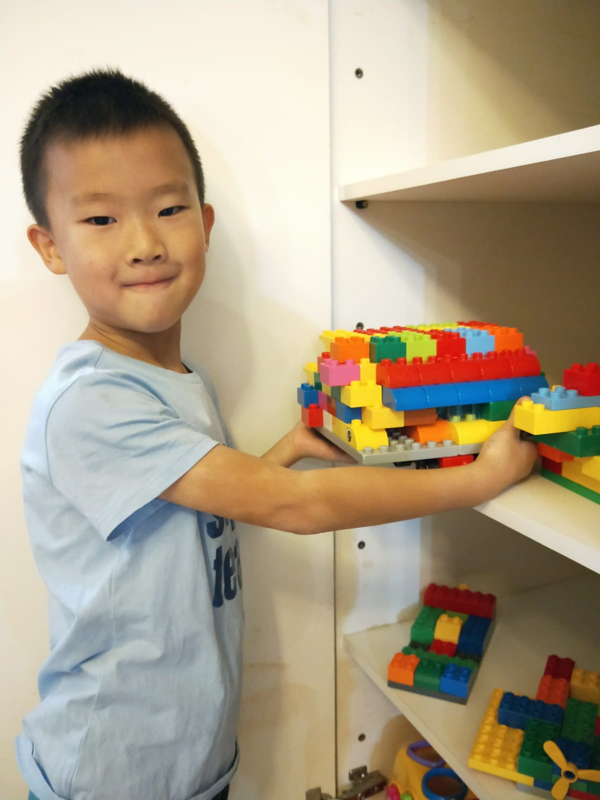 【親子時尚】蔣偉文最愛與孩子玩「恐怖箱」　用玩具培養孩子創造力