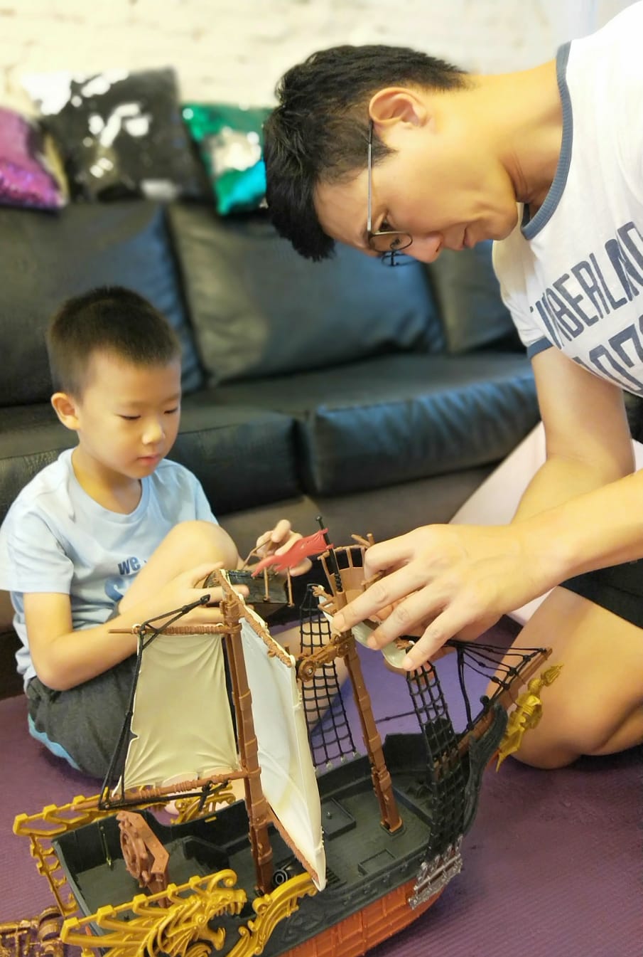 【親子時尚】蔣偉文最愛與孩子玩「恐怖箱」　用玩具培養孩子創造力