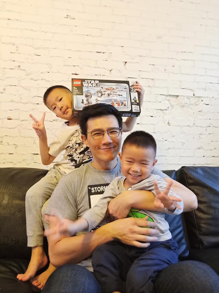 【親子時尚】蔣偉文最愛與孩子玩「恐怖箱」　用玩具培養孩子創造力