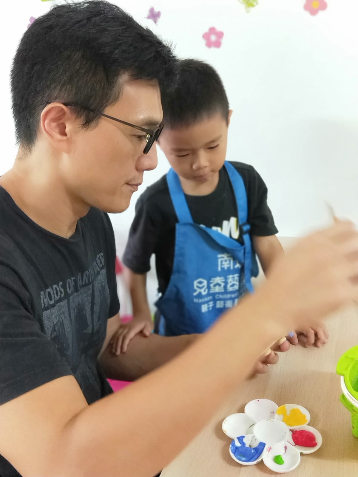 【親子時尚】蔣偉文最愛與孩子玩「恐怖箱」　用玩具培養孩子創造力