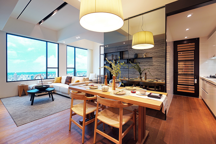 室內絕佳的採光與無限視野，無拘束的居住感受。