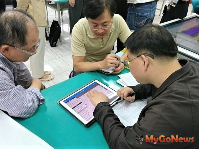 ▲「委審新幹線」啟動！中市府攜手公會速審建造執照(圖：台中市政府)