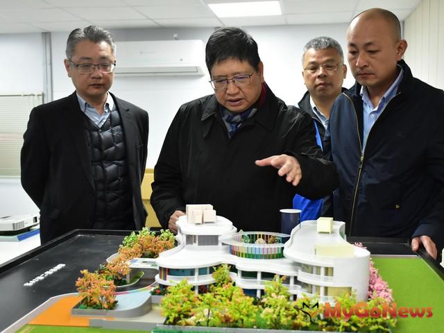 ▲楊文科視察竹北文中二、文小一非營利幼兒園進度 強調教育投資絕不手軟(圖：新竹縣政府)