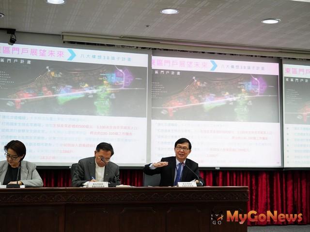 ▲台北市三位副市長彭振聲、蔡炳坤、黃珊珊2020年1月2日共同主持「台北新象2.0!」記者會(圖：台北市政府)