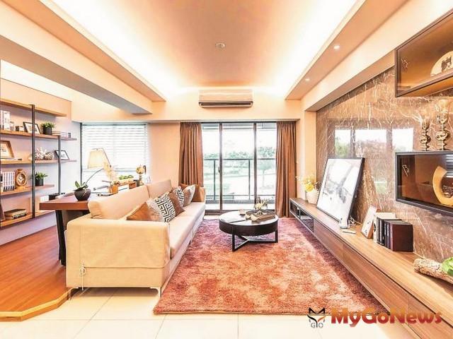 ▲「成家大璽」實品屋規劃3+1房格局，室內樓高3米