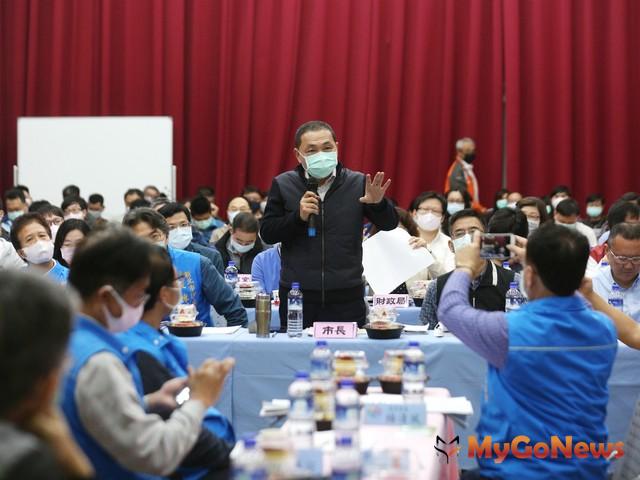 ▲侯友宜與汐止區里長座談 討論交通改善等民生議題(圖：新北市政府)