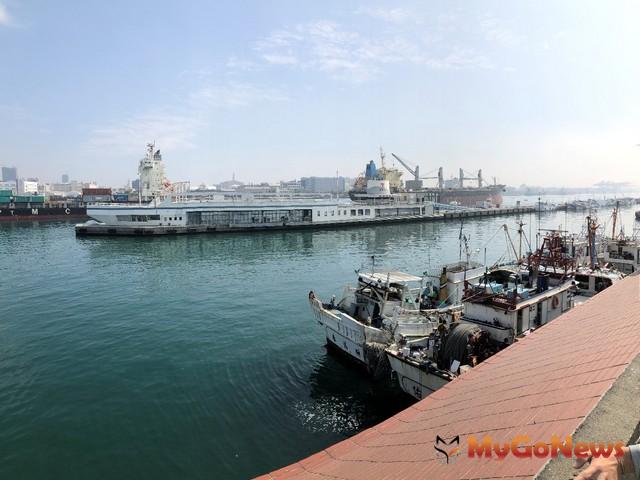 ▲絕佳海景第一排 海洋局旗津漁港外堤船型建築公開招租(圖：高雄市政府)