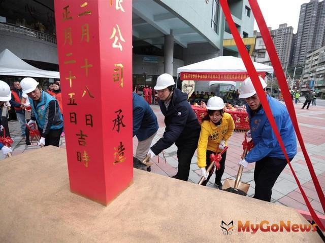 ▲再一條示範道路！林右昌：麥金路道路改善工程最快2020年10月完工(圖：基隆市政府)
