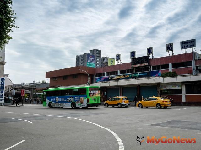 ▲桃園舊火車站分階段拆除，3月19日拆除工程啟動(圖：桃園市政府)