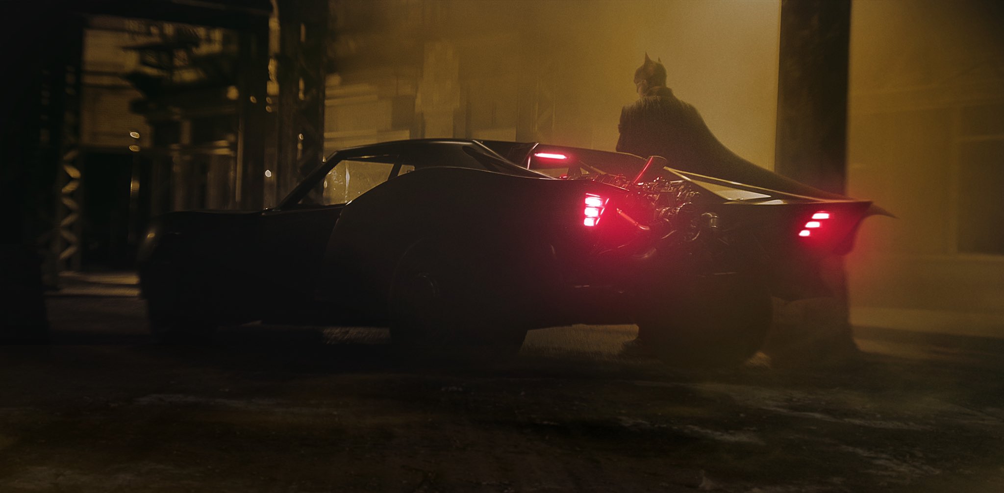 ‘The Batman’ director gives fans a first look at the Batmobile and more stories from this week