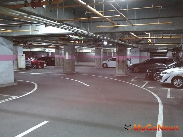 ▲高雄市住商大樓附設停車空間共享，增加停車供給(圖：高雄市政府)