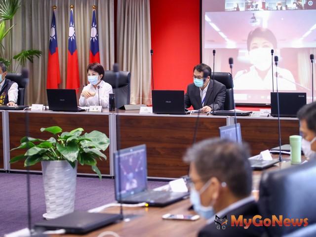 ▲盧秀燕表示，中捷綠線拚年底通車，票價5公里內20元起跳(圖：台中市政府)