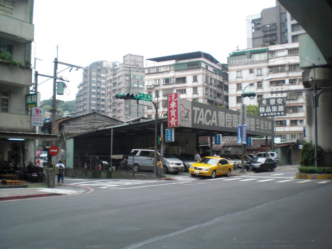 ▲中和區復興段老舊公寓都更案位於中正路、中興街、板南路所圍成之街廓。(圖/新北市都更處提供)