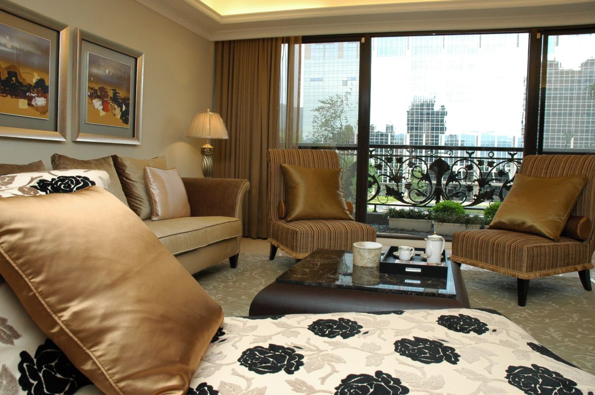 ▲降息僅半年，專家呼籲應延長到2年。