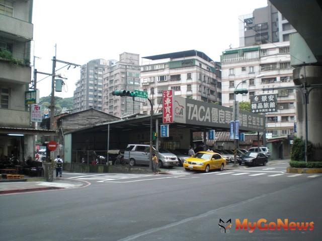 ▲都更三箭又一件，中和復興段老舊公寓核定發布，即將邁入都市更新第2階段權利分配的重要環節(圖：新北市政府)