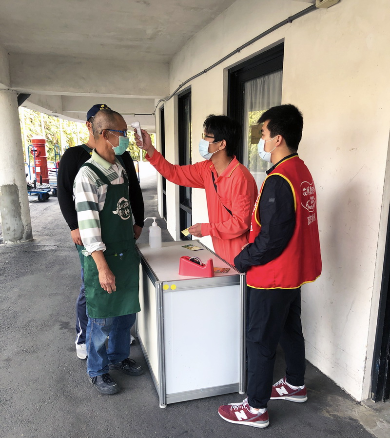 圖/每週定期量測農民體問，落實自主管理。