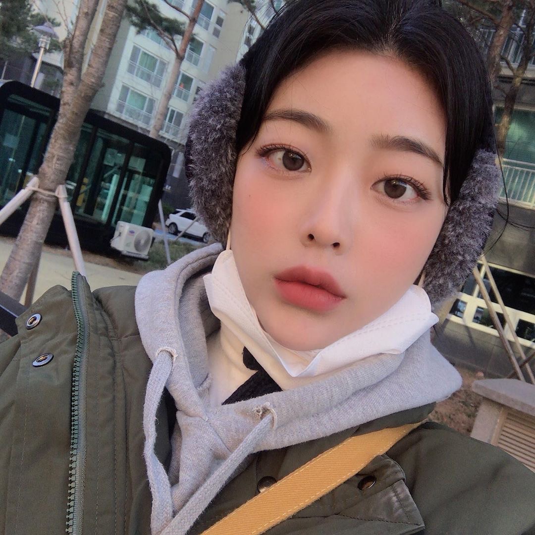 適度「摘除口罩」通風透氣，尤其你本身身體健康，或是處於通風的自然環境，其實不太需要戴口罩！