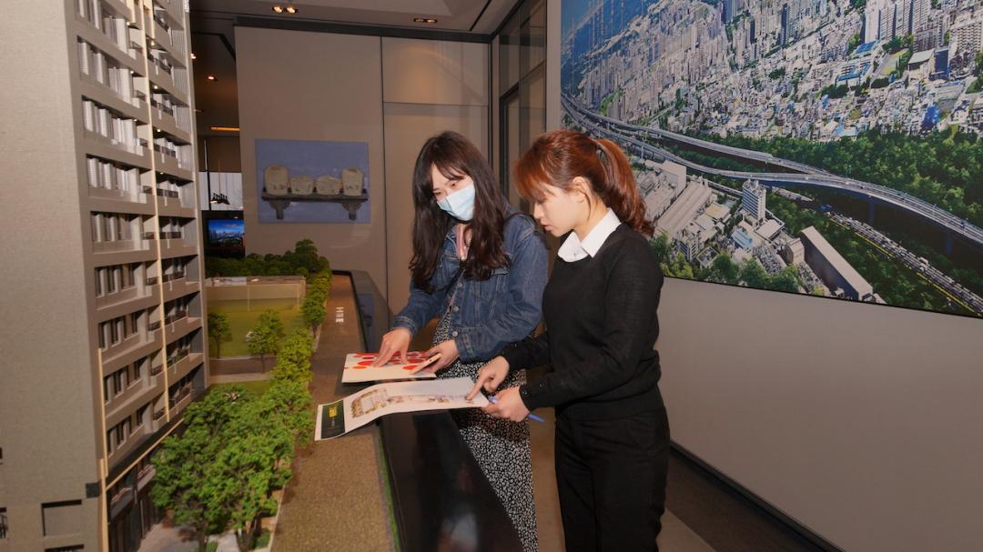 ▲剛性首購需求減少，議價率也下挫不少。（鮑行健攝）