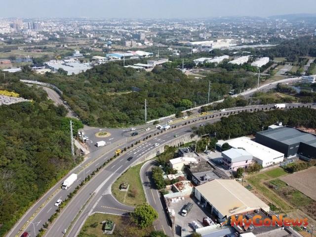 ▲湖口鄉竹9線耗資2300萬強化道路地基，加設住宅區隔音牆(圖：新竹縣政府)