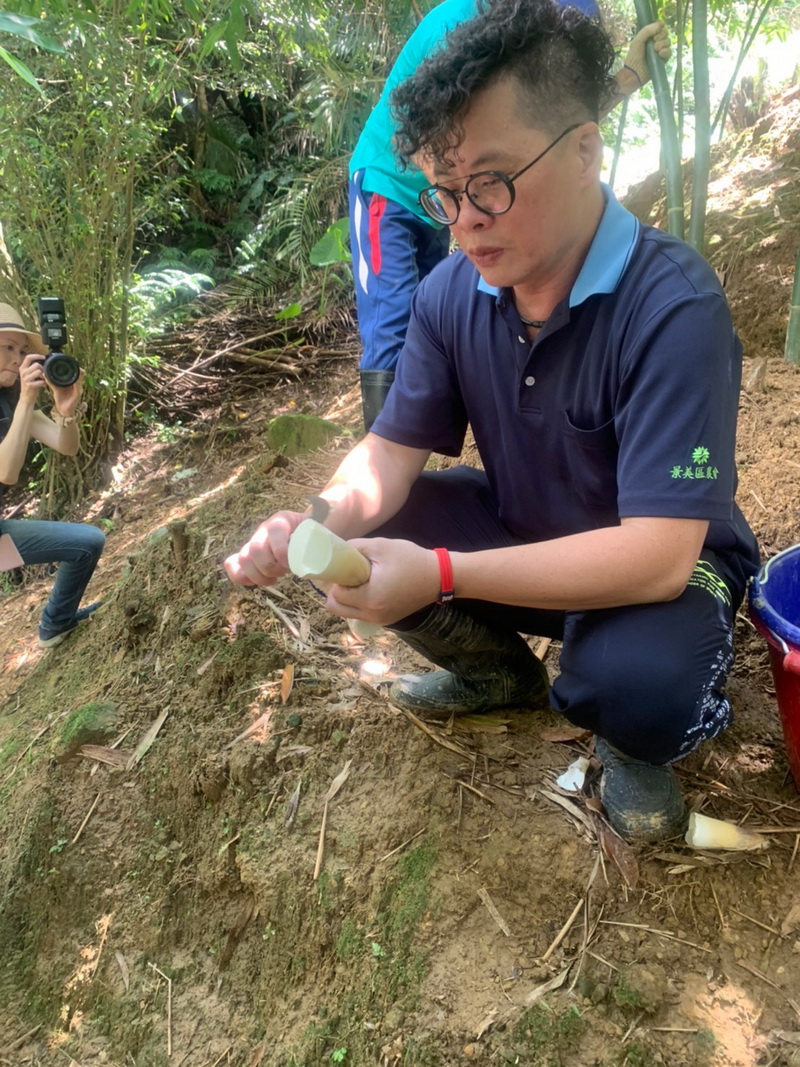 圖/現採的綠竹筍無添加農藥，即可用清水沖洗直接品嘗鮮美多汁的綠竹筍。
