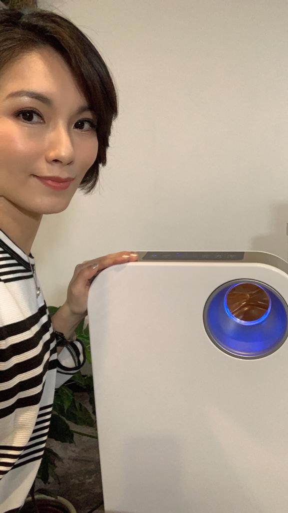 ▲林佳儀十分注重健康保養，她會在口罩上放點精油抗菌防臭，另外家中也有空氣清淨機。
