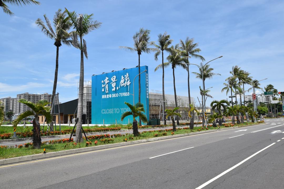 ▲清景麟地產團隊更以溢價率71.7%、84.6%，每坪60萬與63萬元，總價約25.28億元，搶下南台南站副都心二筆合計4092.98坪住五土地，成為最大贏家。