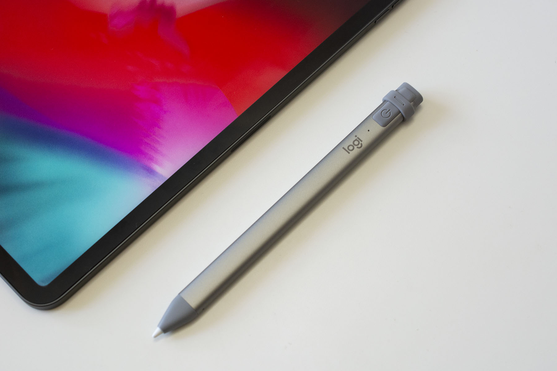 Logitech Crayon stylus" data-uuid="c0ded9c9-a4ca-3c1b-82fb-c5775f87593d