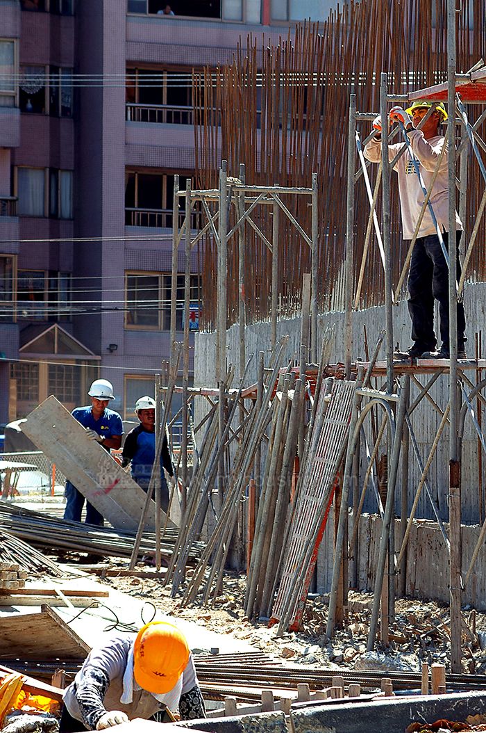 業者指出，近期營建與人工成本上漲，建商降價空間不大。（資料照片）。