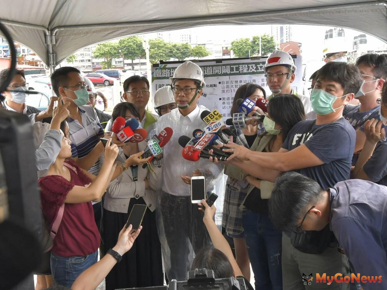 ▲陳其邁 視察鳳山鐵路地下化綠園道(圖：高雄市政府)