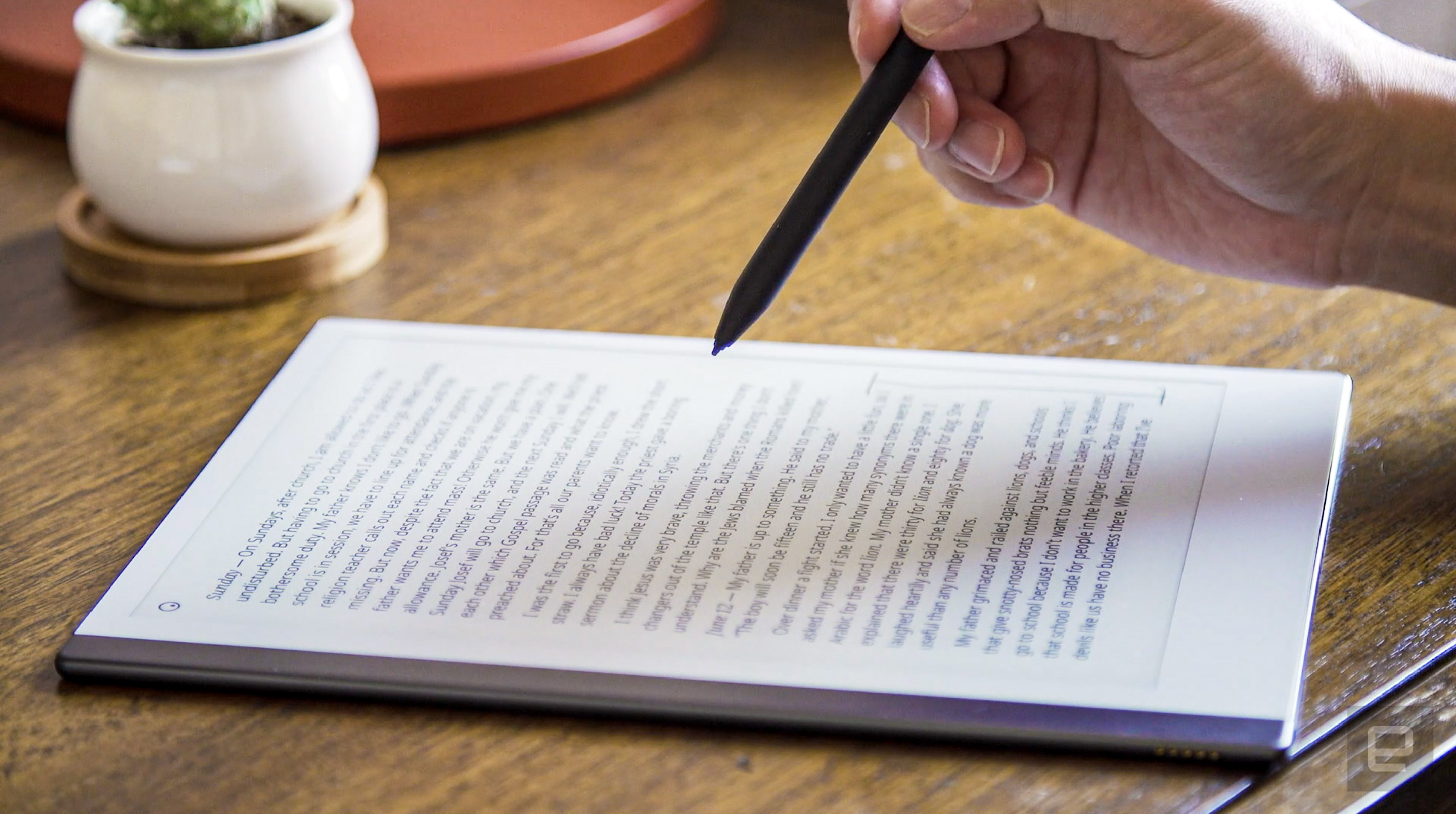 The reMarkable 2 is a gorgeous e-paper tablet begging for better software