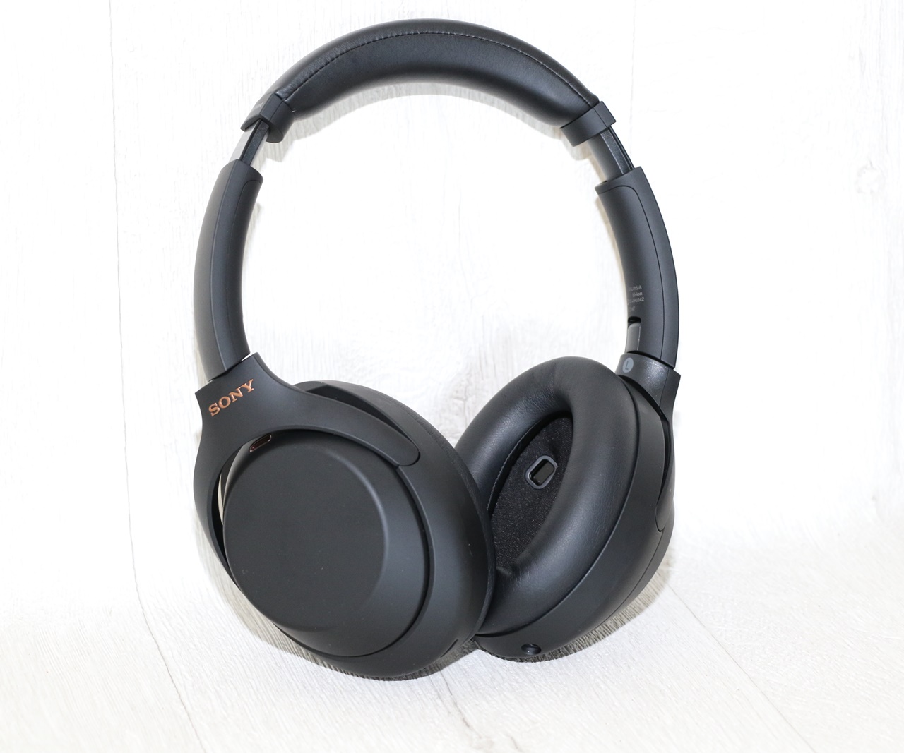 ソニーWH1000XM4実機インプレ。ノイキャンや音質もバッチリ、テレワーク用機能も検証 Engadget 日本版