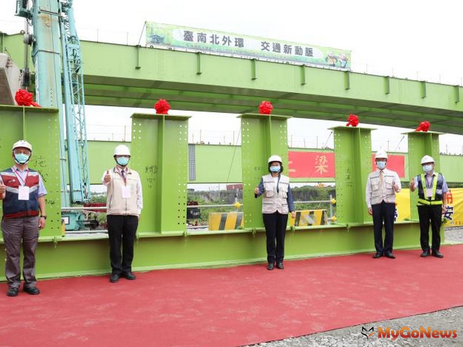 ▲台南都會區北外環道路第三期工程紓解南科壅塞車流 蔡英文：台南未來是半導體產業鏈的重鎮(圖：台南市政府)