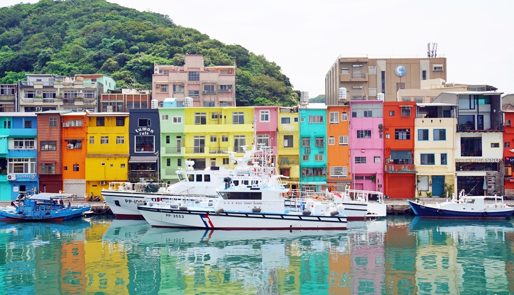 基隆打卡地標～繽紛彩色屋正濱漁港半日遊! - Yahoo奇摩旅遊