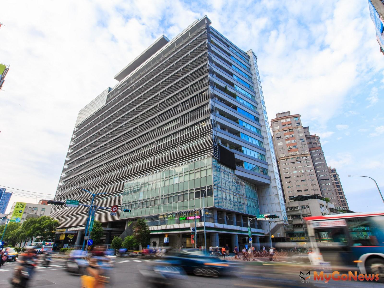 ▲大坪林站商圈類似台北市大安區、信義區的「精華版」,商圈裡,5-10分鐘的步行時間,就可以滿足日常民生消費所需。